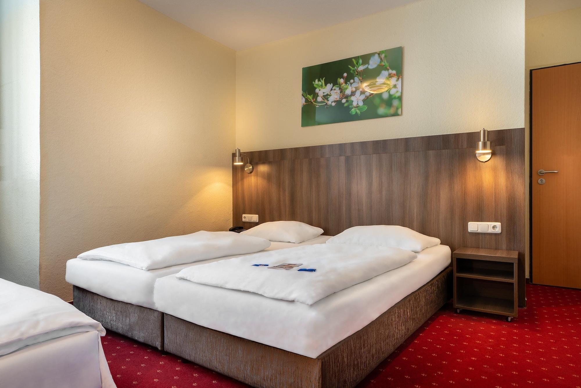 Hotel Leonet Cologne Exterior photo